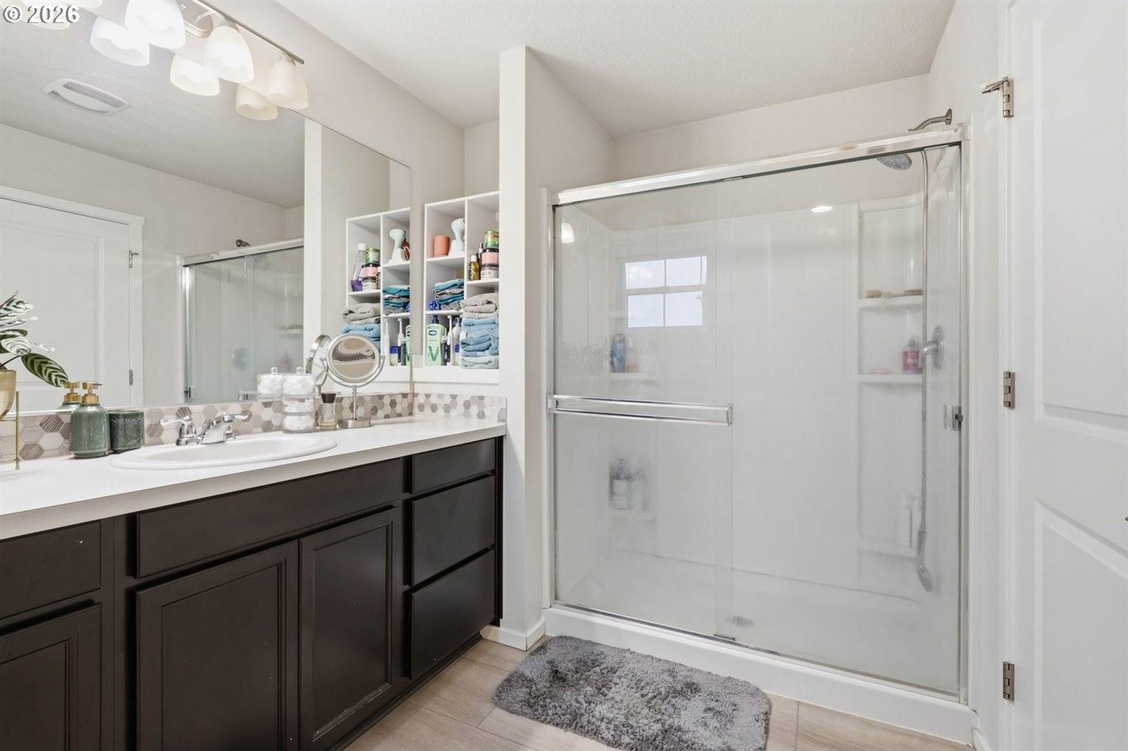 13717 NE 5TH Way, Vancouver, WA 98684
