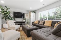 13717 NE 5TH Way, Vancouver, WA 98684