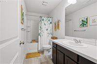 13717 NE 5TH Way, Vancouver, WA 98684