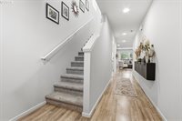 13717 NE 5TH Way, Vancouver, WA 98684