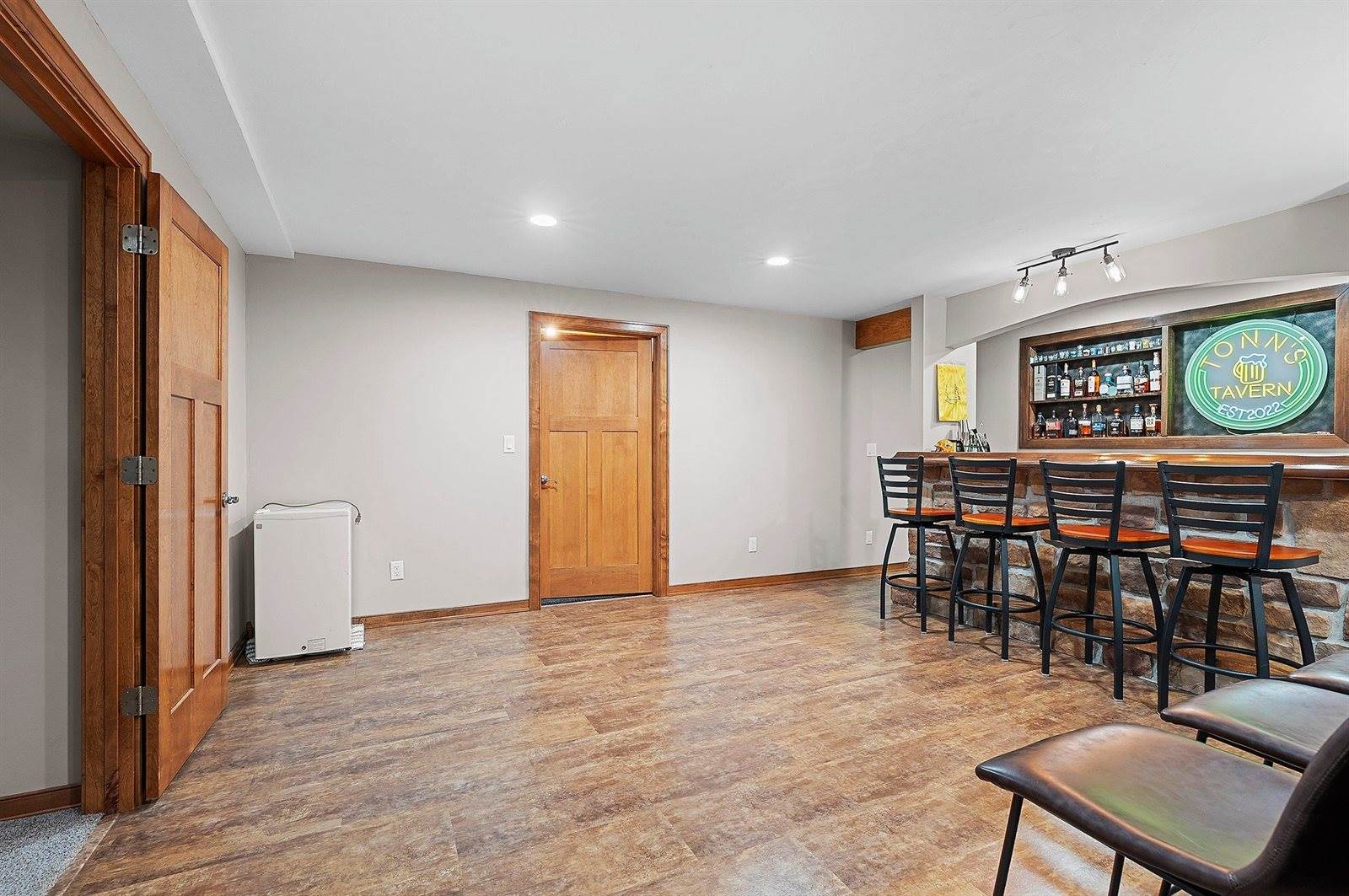 2133 Wheat Way, Green Bay, WI 54311