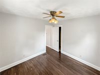2908 College Ave, Terre Haute, IN 47803