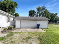 2908 College Ave, Terre Haute, IN 47803