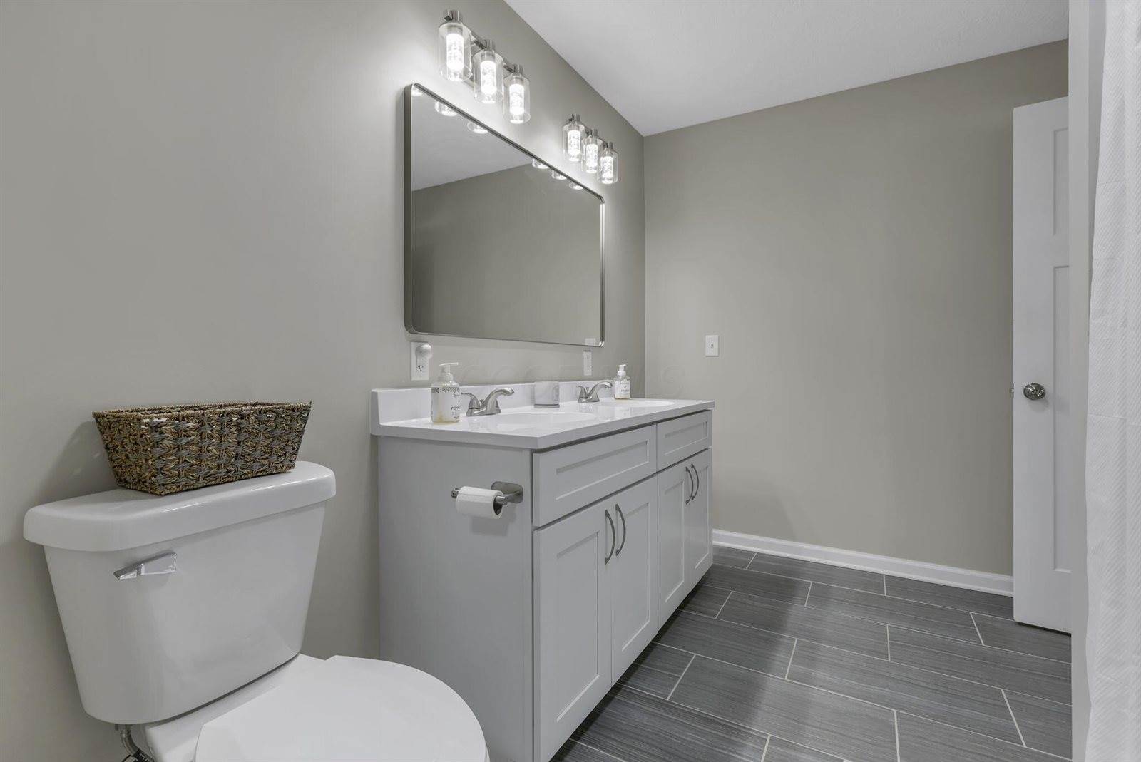 5312 Cincinnati Zanesville Road NE, Lancaster, OH 43130