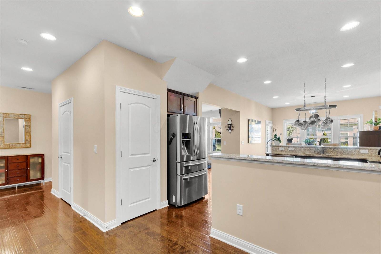 3834 Rennes Drive, Columbus, OH 43221
