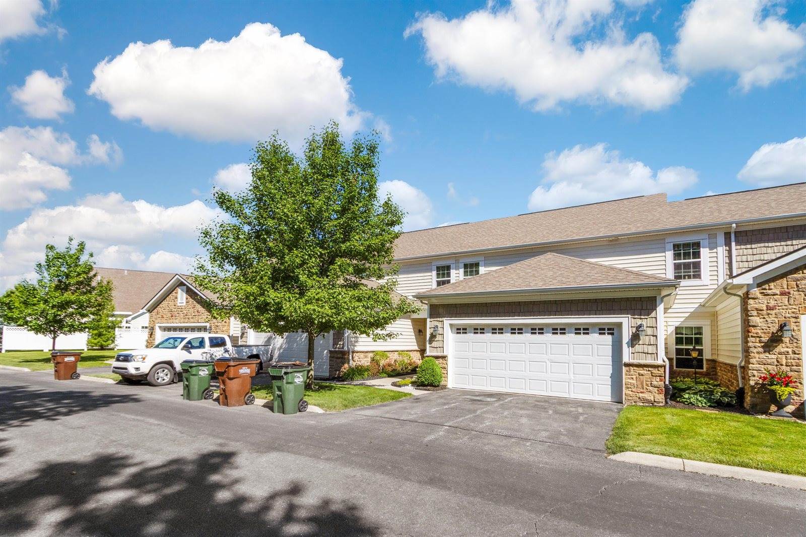 3834 Rennes Drive, Columbus, OH 43221