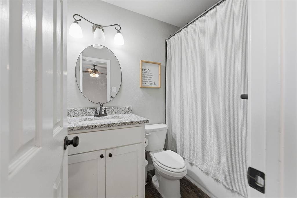 904 Overlook Drive, Midlothian, TX 76065