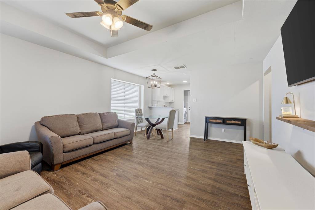 904 Overlook Drive, Midlothian, TX 76065