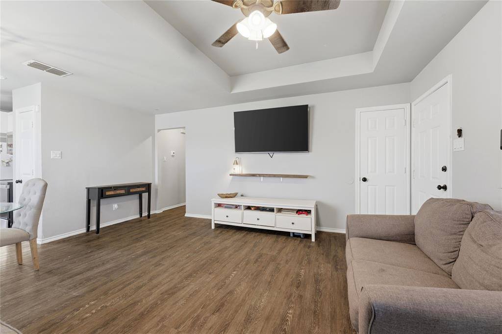 904 Overlook Drive, Midlothian, TX 76065