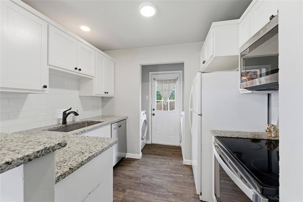 904 Overlook Drive, Midlothian, TX 76065