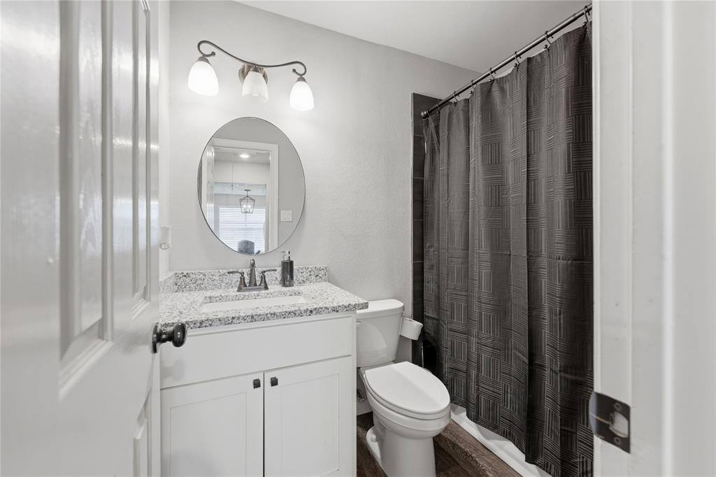 904 Overlook Drive, Midlothian, TX 76065