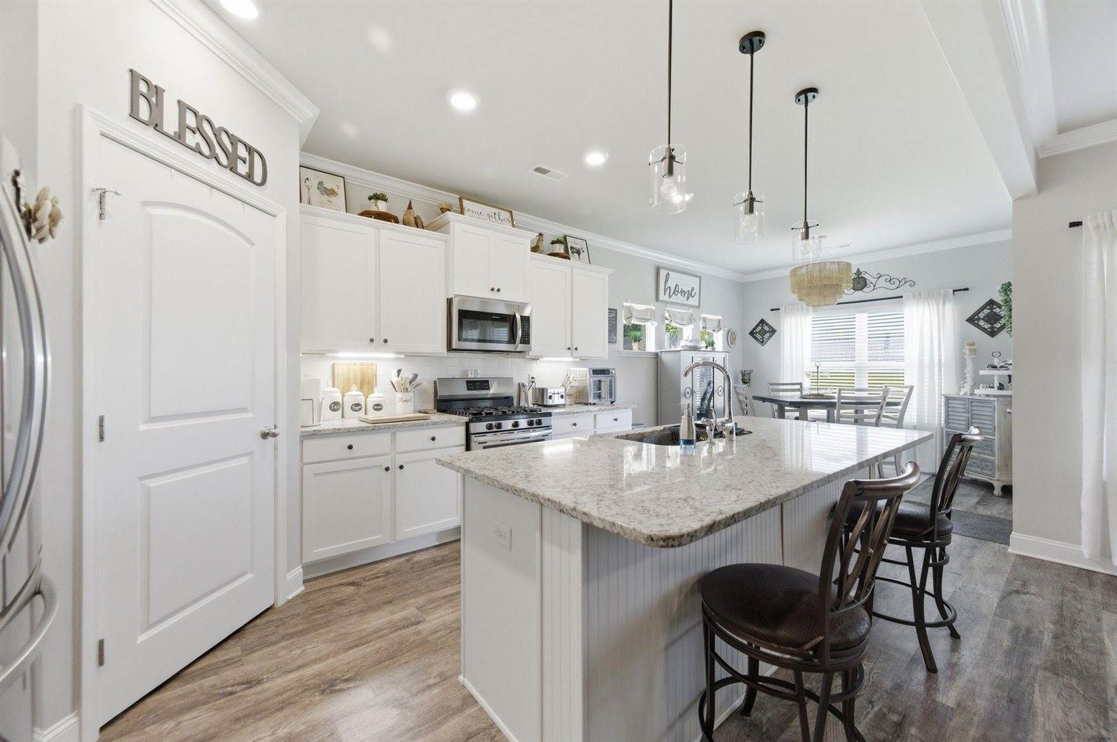 1828 Magnolia Ln, Cullman, AL 35055
