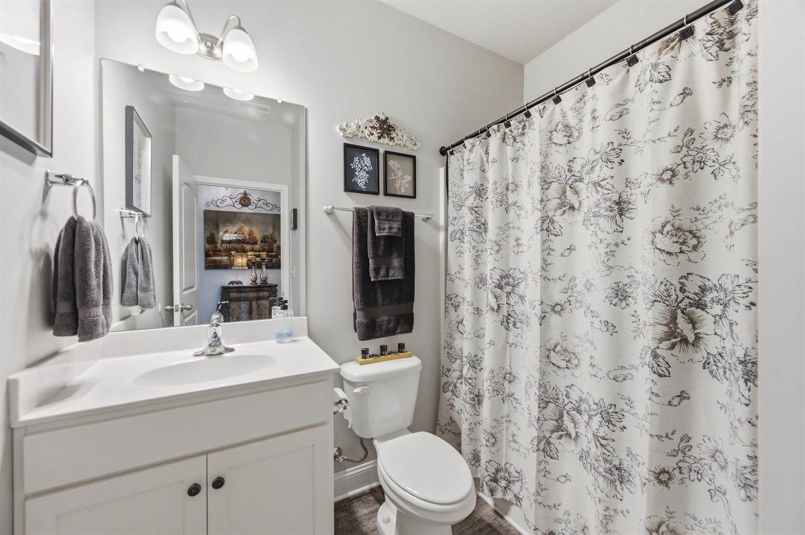 1828 Magnolia Ln, Cullman, AL 35055