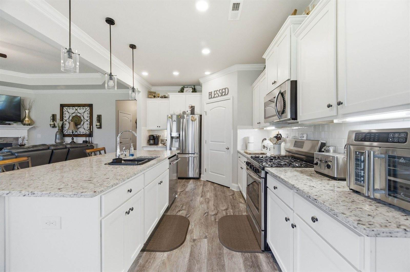 1828 Magnolia Ln, Cullman, AL 35055