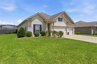 1828 Magnolia Ln, Cullman, AL 35055