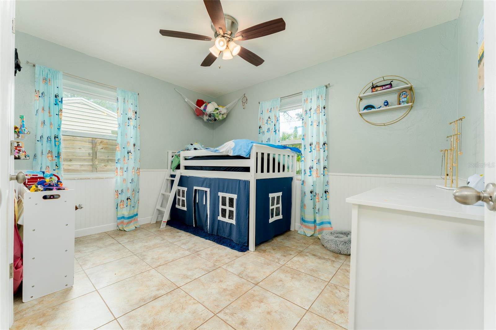 130 41ST Avenue NE, Saint Petersburg, FL 33703