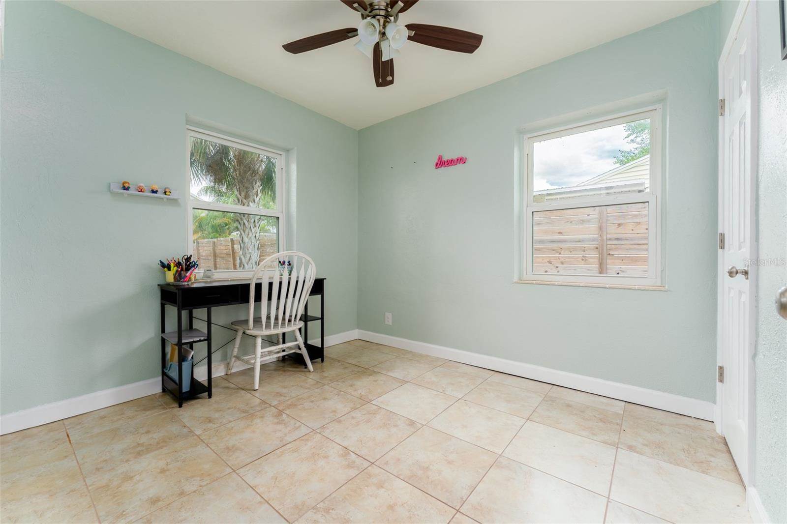 130 41ST Avenue NE, Saint Petersburg, FL 33703