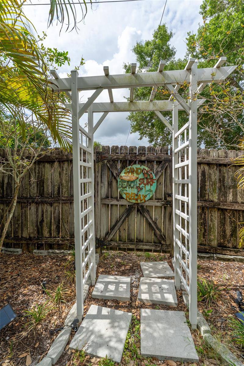 130 41ST Avenue NE, Saint Petersburg, FL 33703