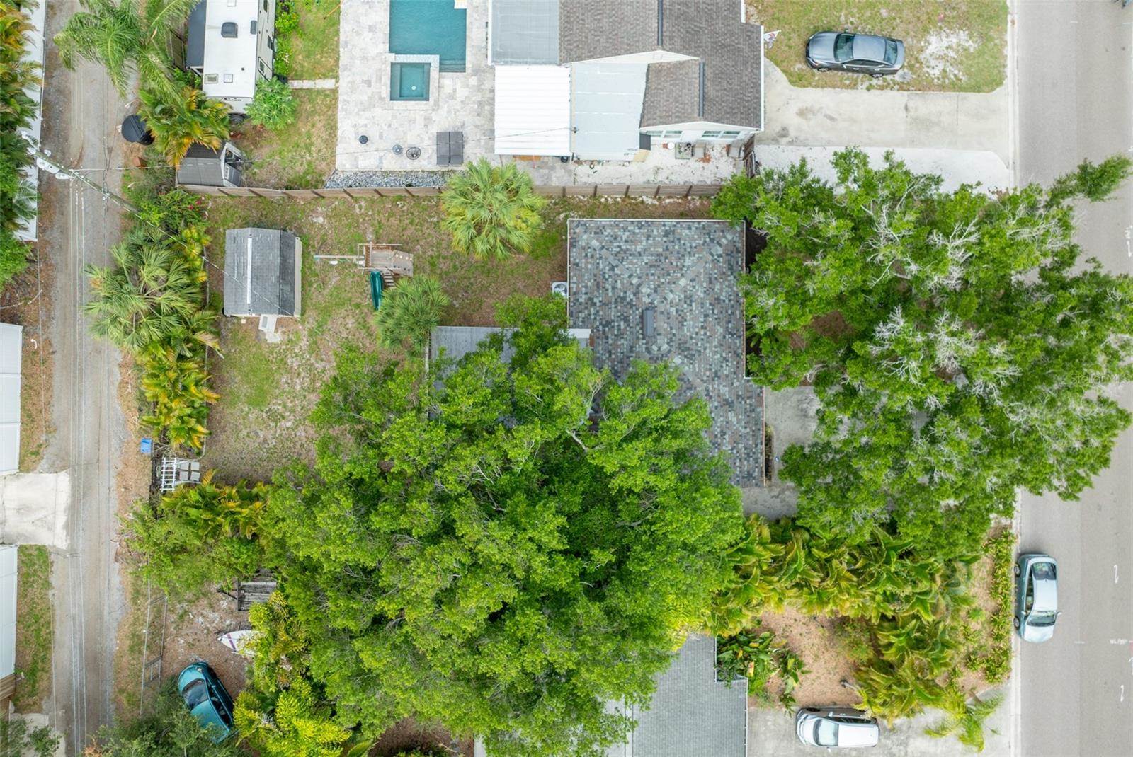 130 41ST Avenue NE, Saint Petersburg, FL 33703