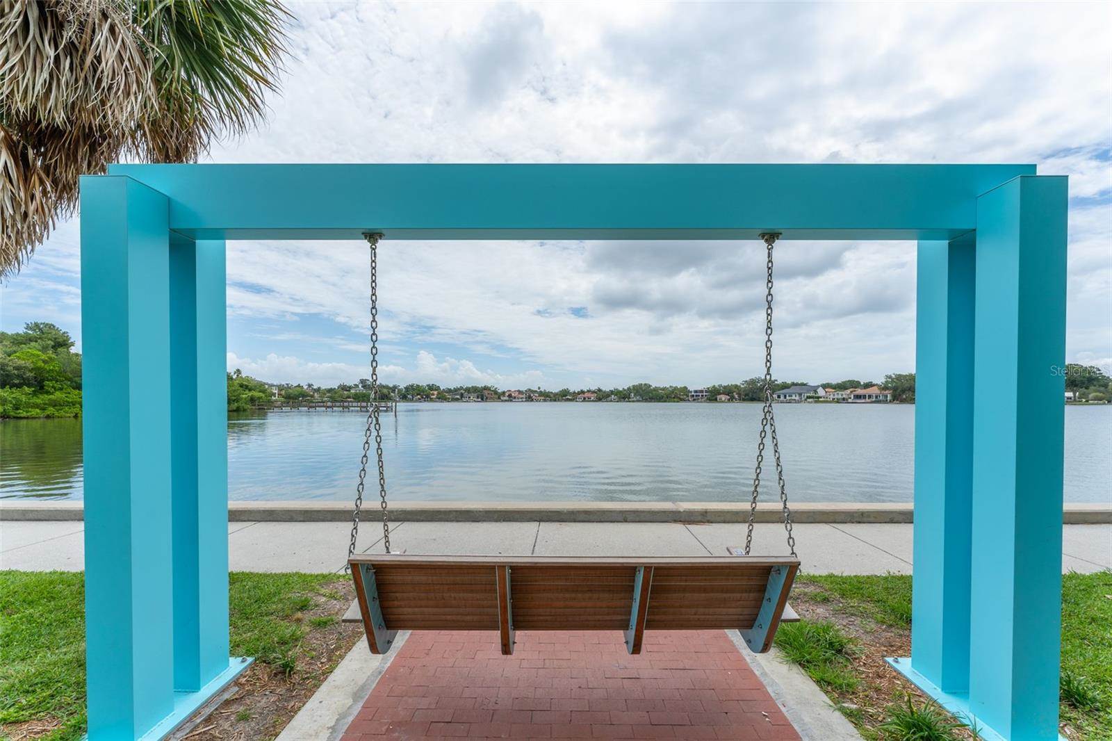 130 41ST Avenue NE, Saint Petersburg, FL 33703