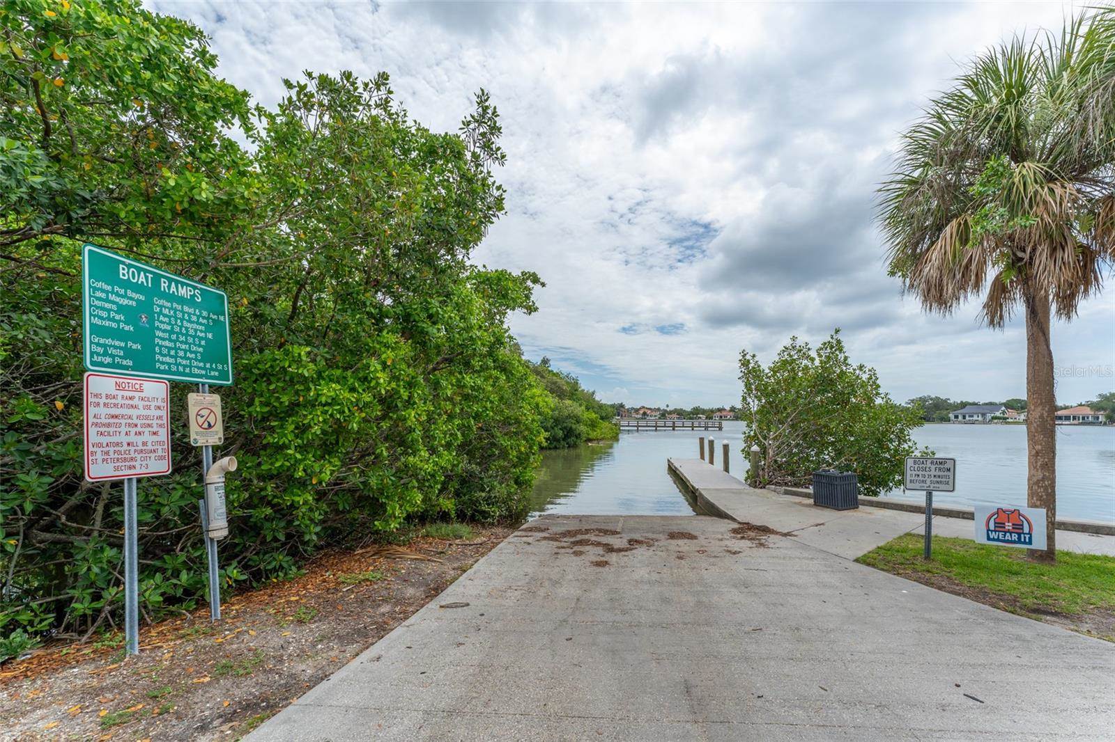 130 41ST Avenue NE, Saint Petersburg, FL 33703