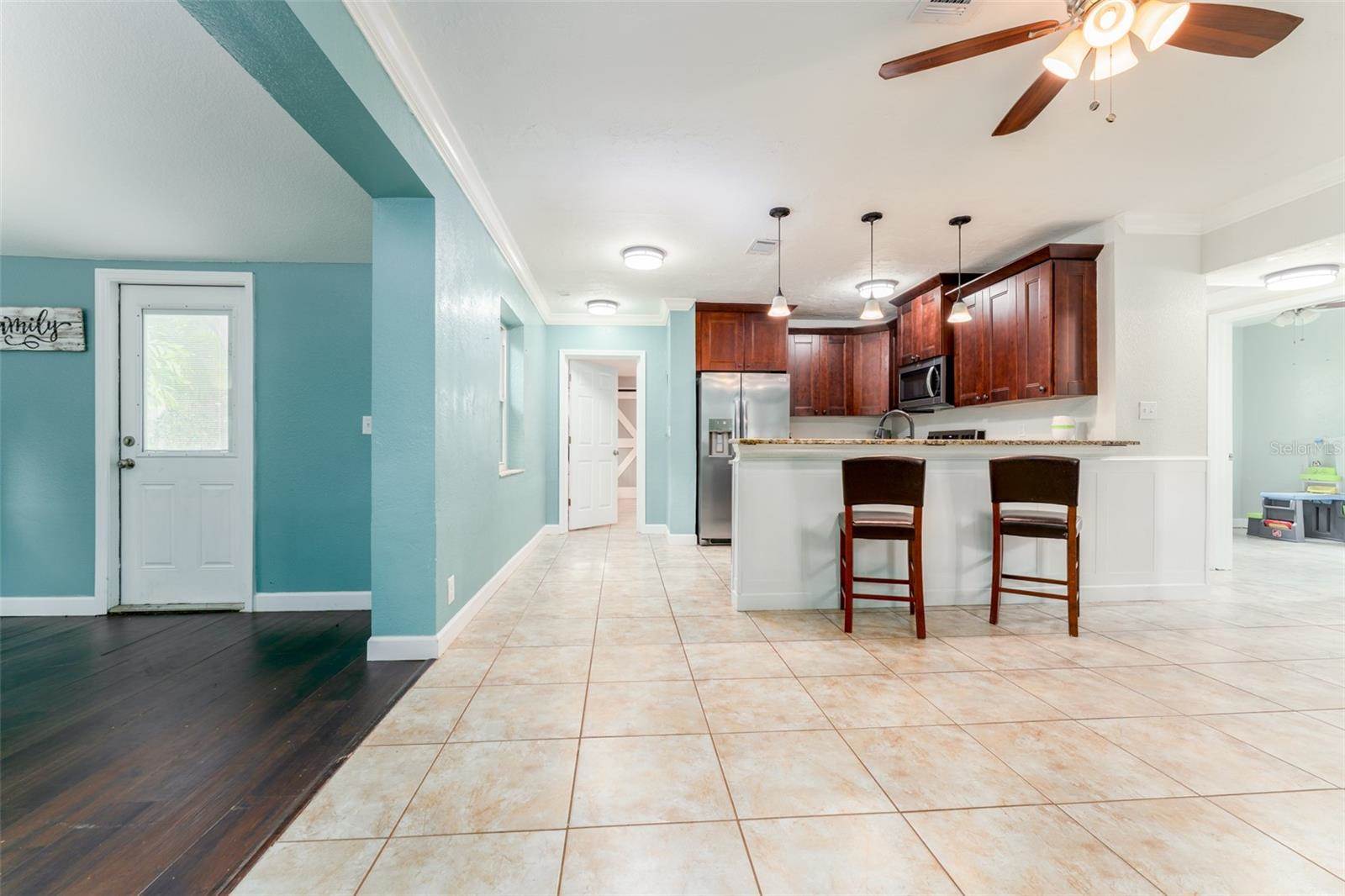 130 41ST Avenue NE, Saint Petersburg, FL 33703