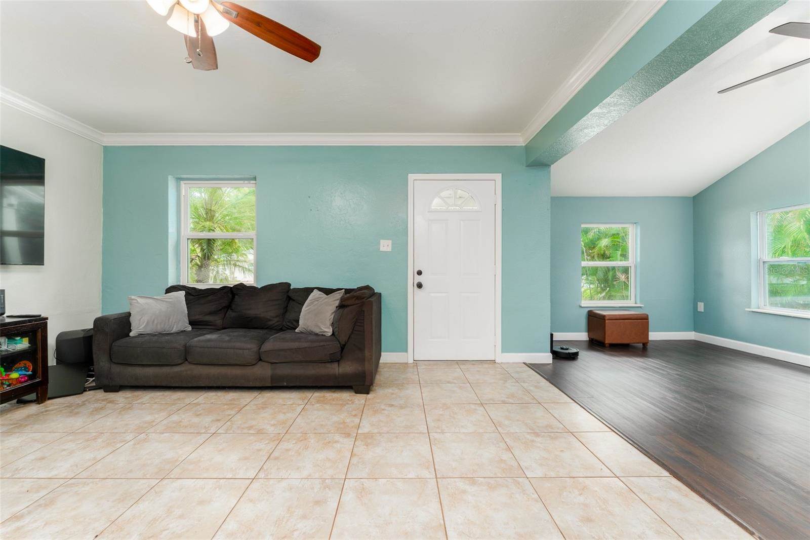 130 41ST Avenue NE, Saint Petersburg, FL 33703