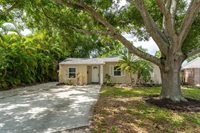 130 41ST Avenue NE, Saint Petersburg, FL 33703
