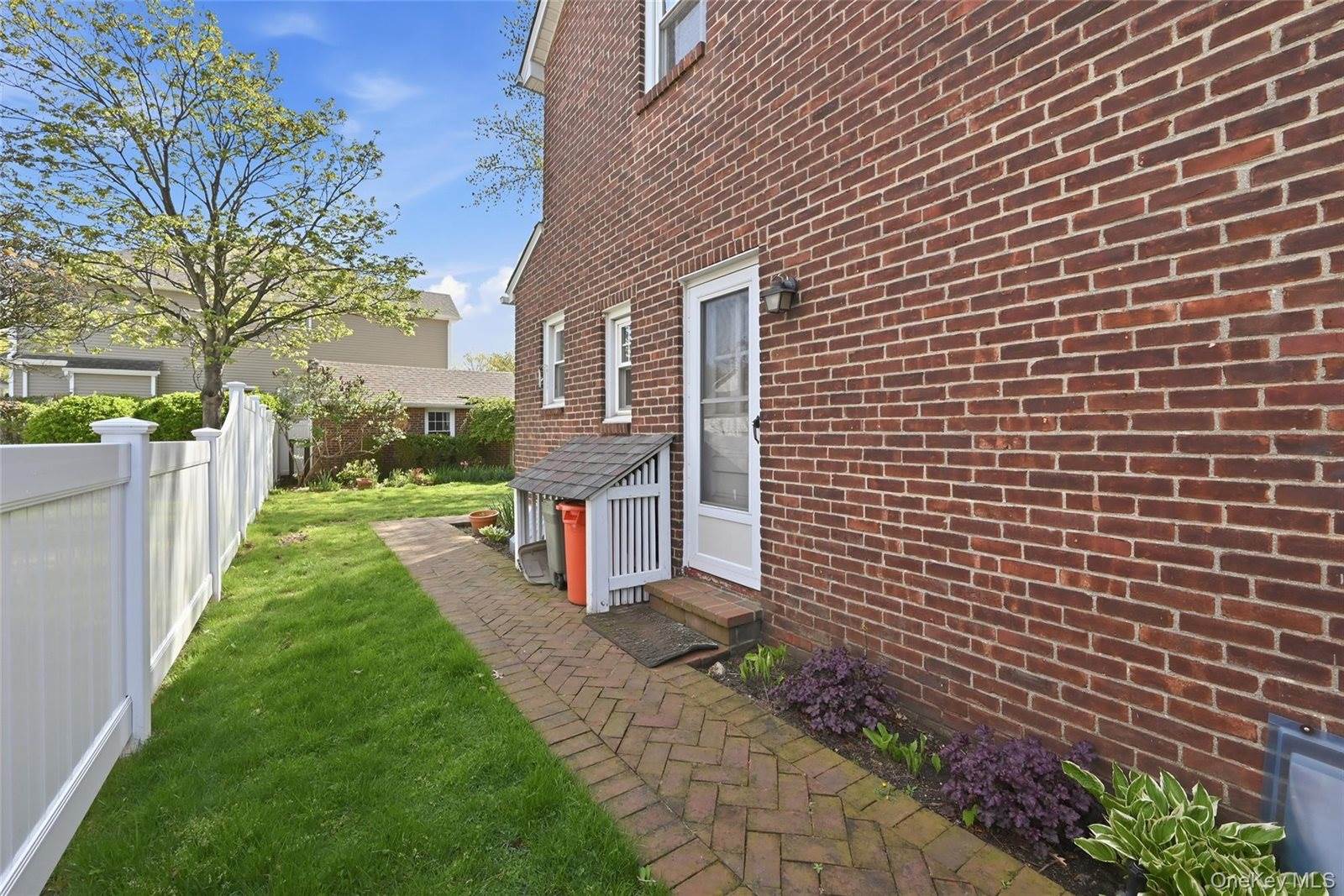 168 Latham Road, Mineola, NY 11501