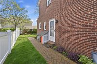 168 Latham Road, Mineola, NY 11501