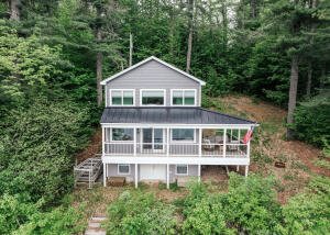 86 Everett Road, Auburn, ME 04210