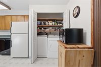 19654 SW Murphy St, Beaverton, OR 97078