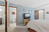 19654 SW Murphy St, Beaverton, OR 97078