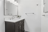 19654 SW Murphy St, Beaverton, OR 97078