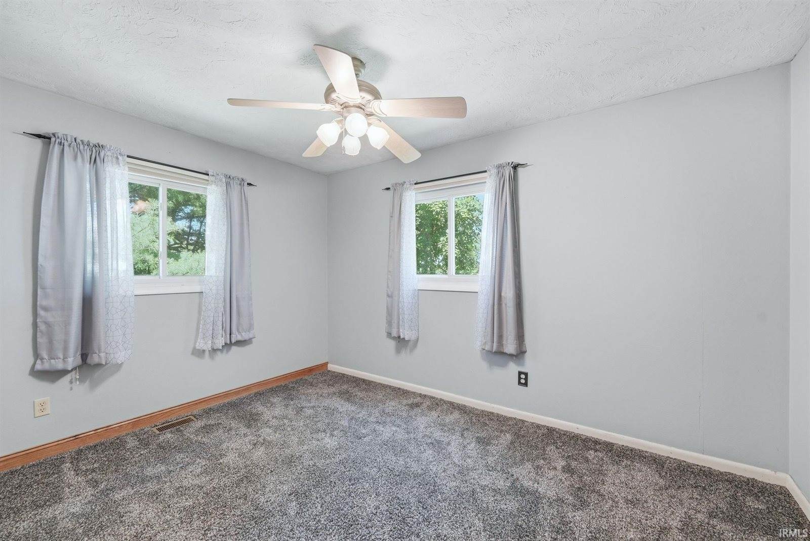 11201 S County Road 700 E, Selma, IN 47383