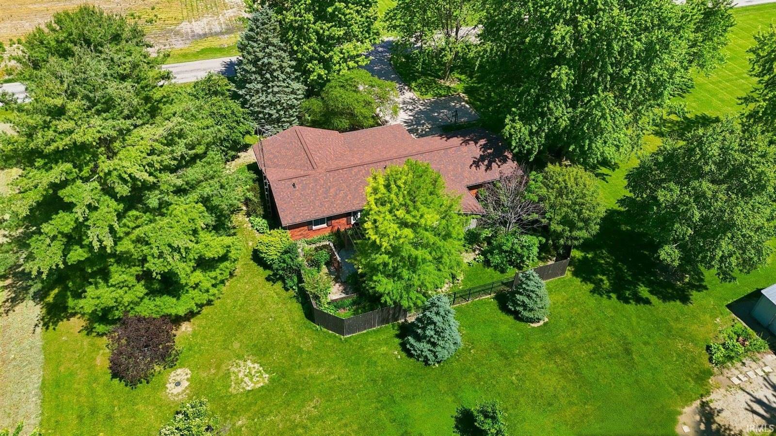 11201 S County Road 700 E, Selma, IN 47383