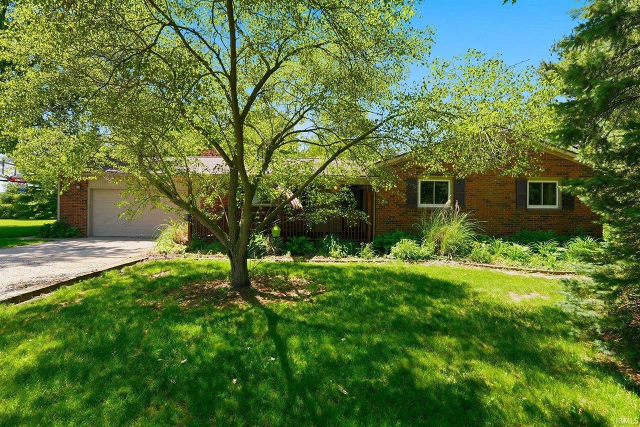 11201 S County Road 700 E, Selma, IN 47383