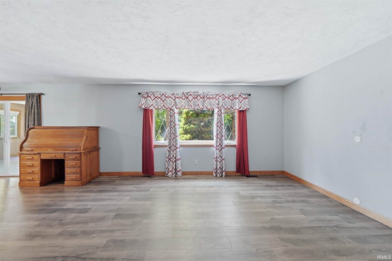 11201 S County Road 700 E, Selma, IN 47383