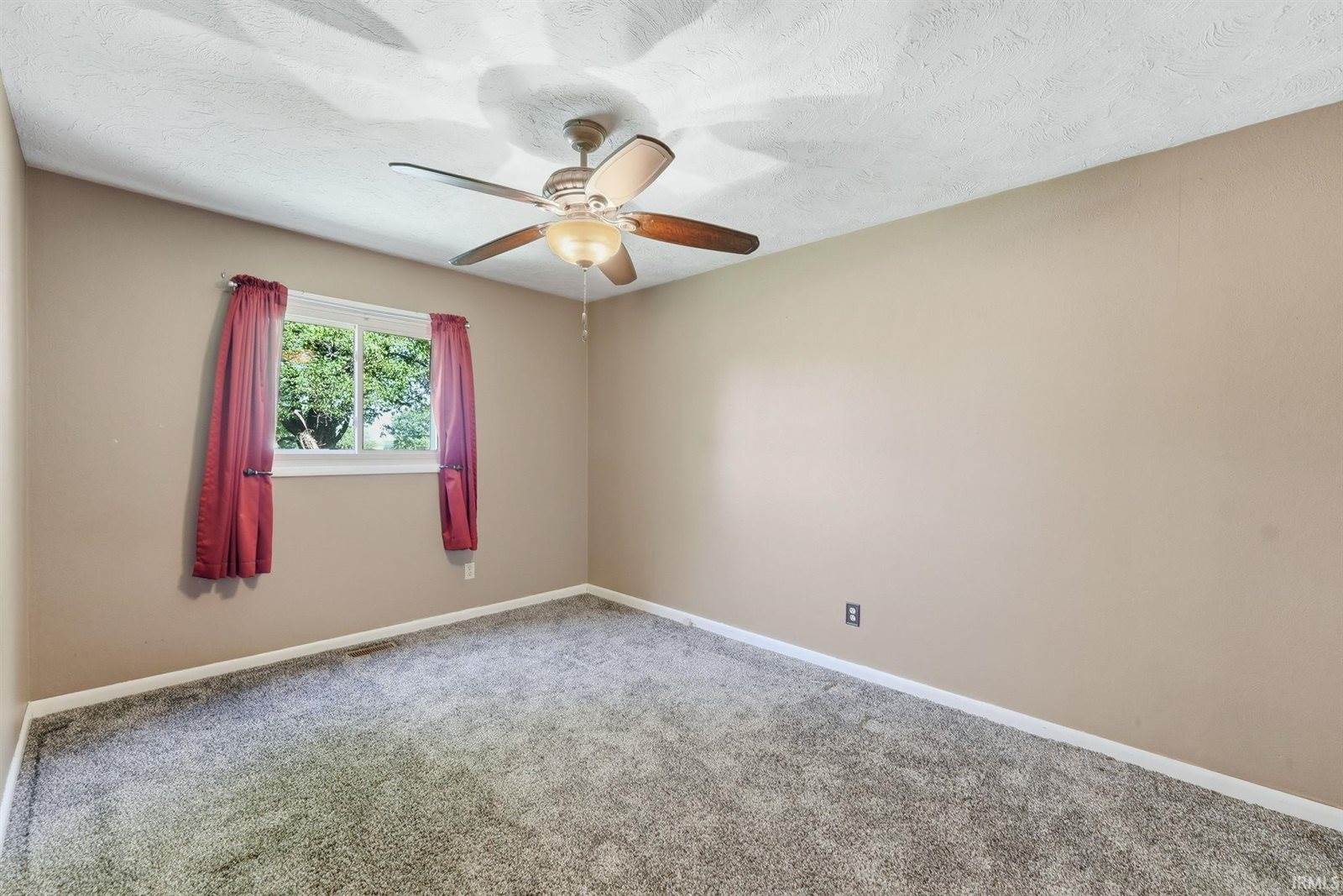 11201 S County Road 700 E, Selma, IN 47383