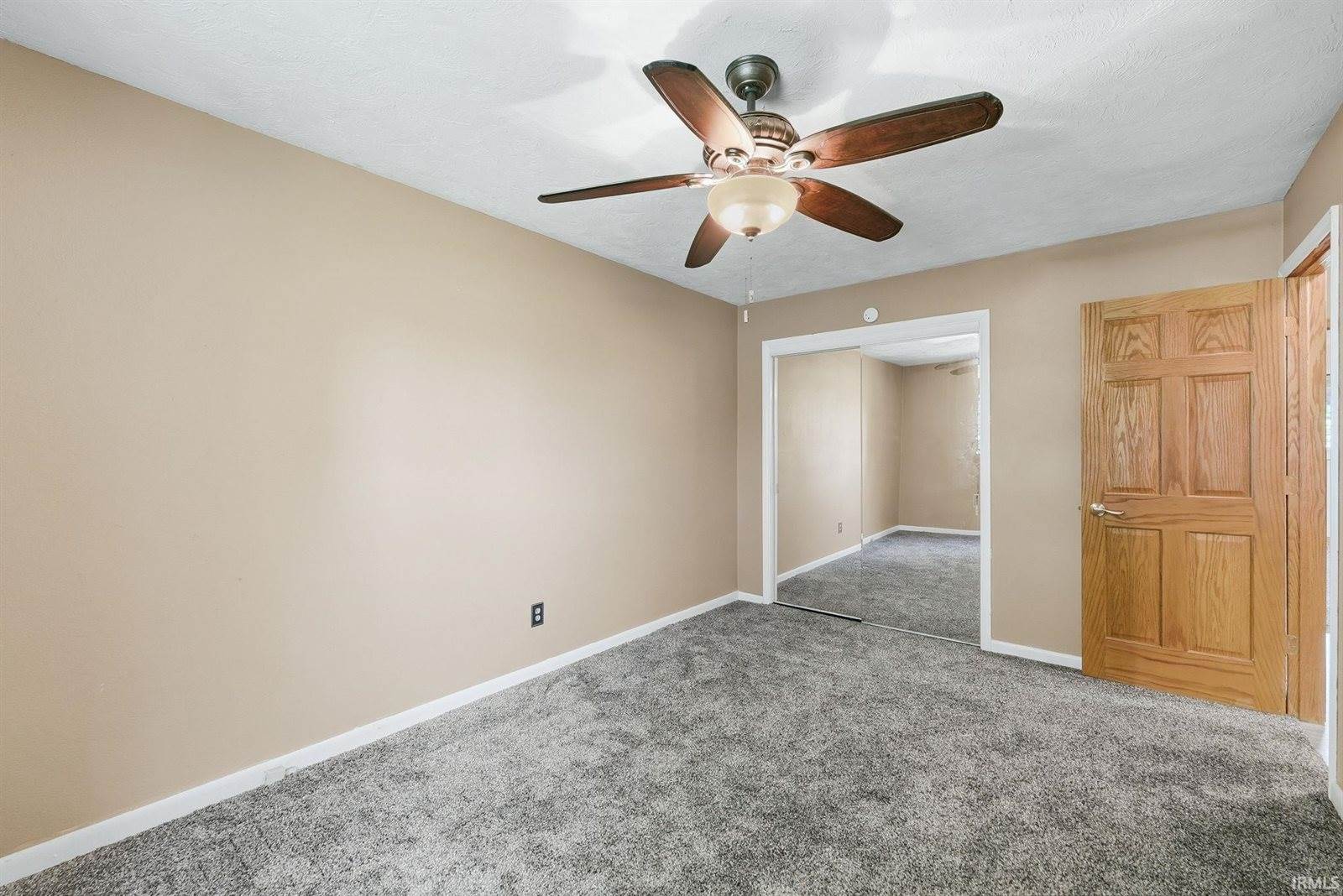 11201 S County Road 700 E, Selma, IN 47383
