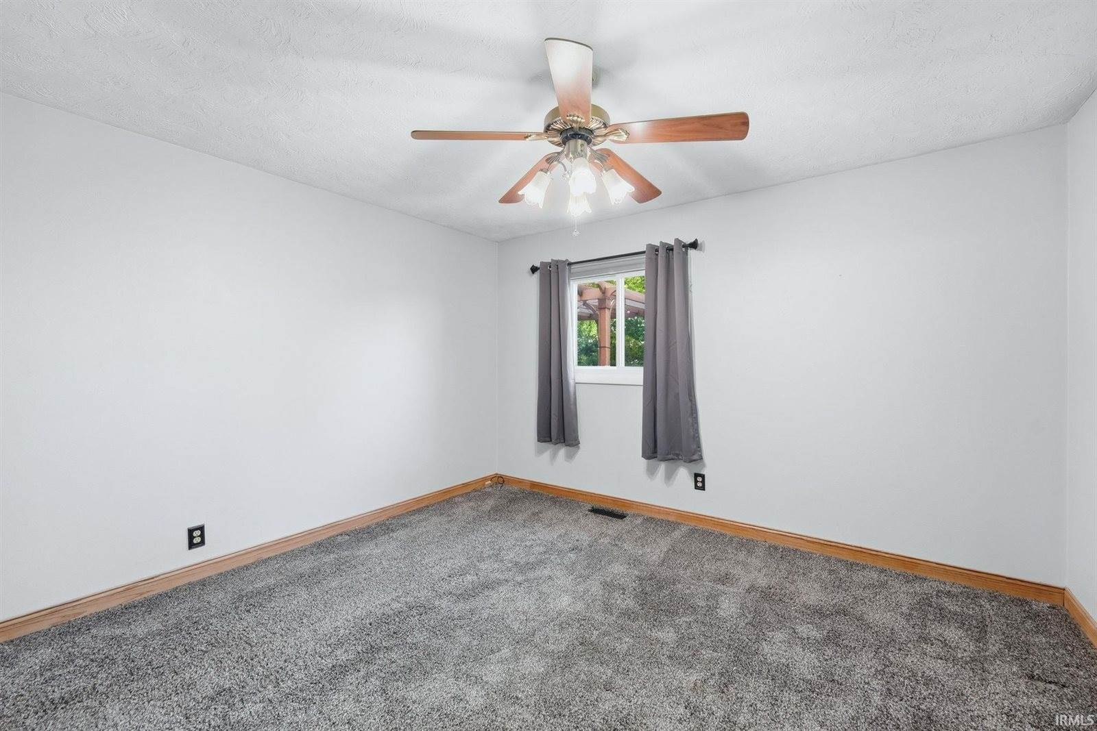 11201 S County Road 700 E, Selma, IN 47383