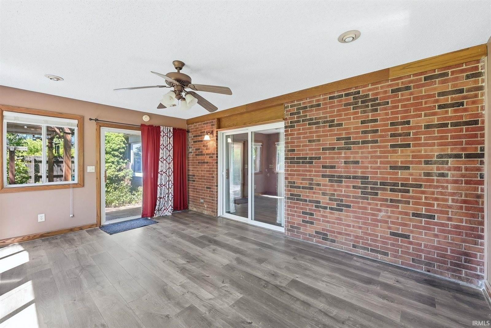 11201 S County Road 700 E, Selma, IN 47383