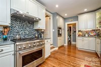 832 4th Avenue West, Hendersonville, NC 28739
