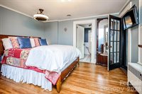 832 4th Avenue West, Hendersonville, NC 28739