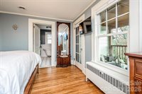 832 4th Avenue West, Hendersonville, NC 28739