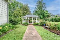 832 4th Avenue West, Hendersonville, NC 28739