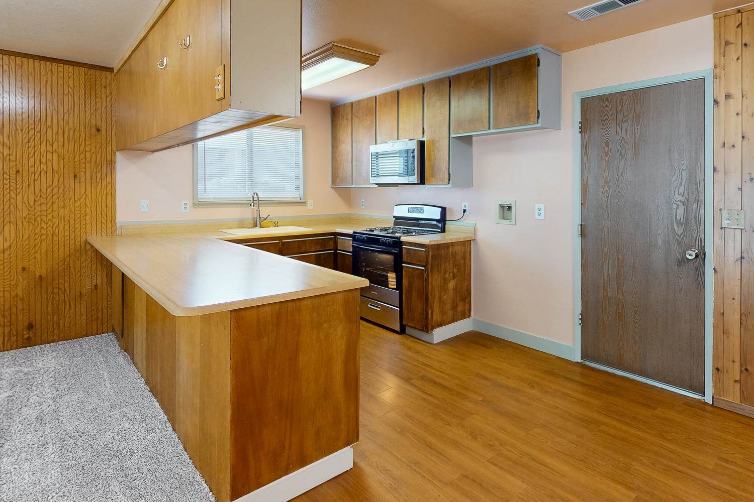 1387 Lisa Way, Marysville, CA 95901