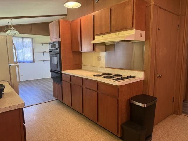 W13940 Beechnut Avenue, Hancock, WI 54943