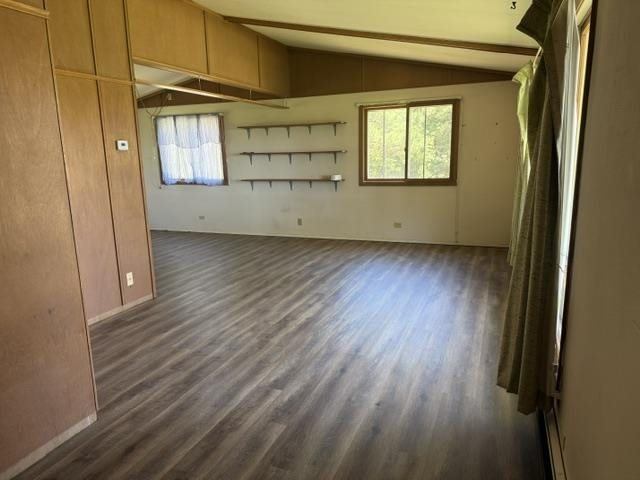 W13940 Beechnut Avenue, Hancock, WI 54943