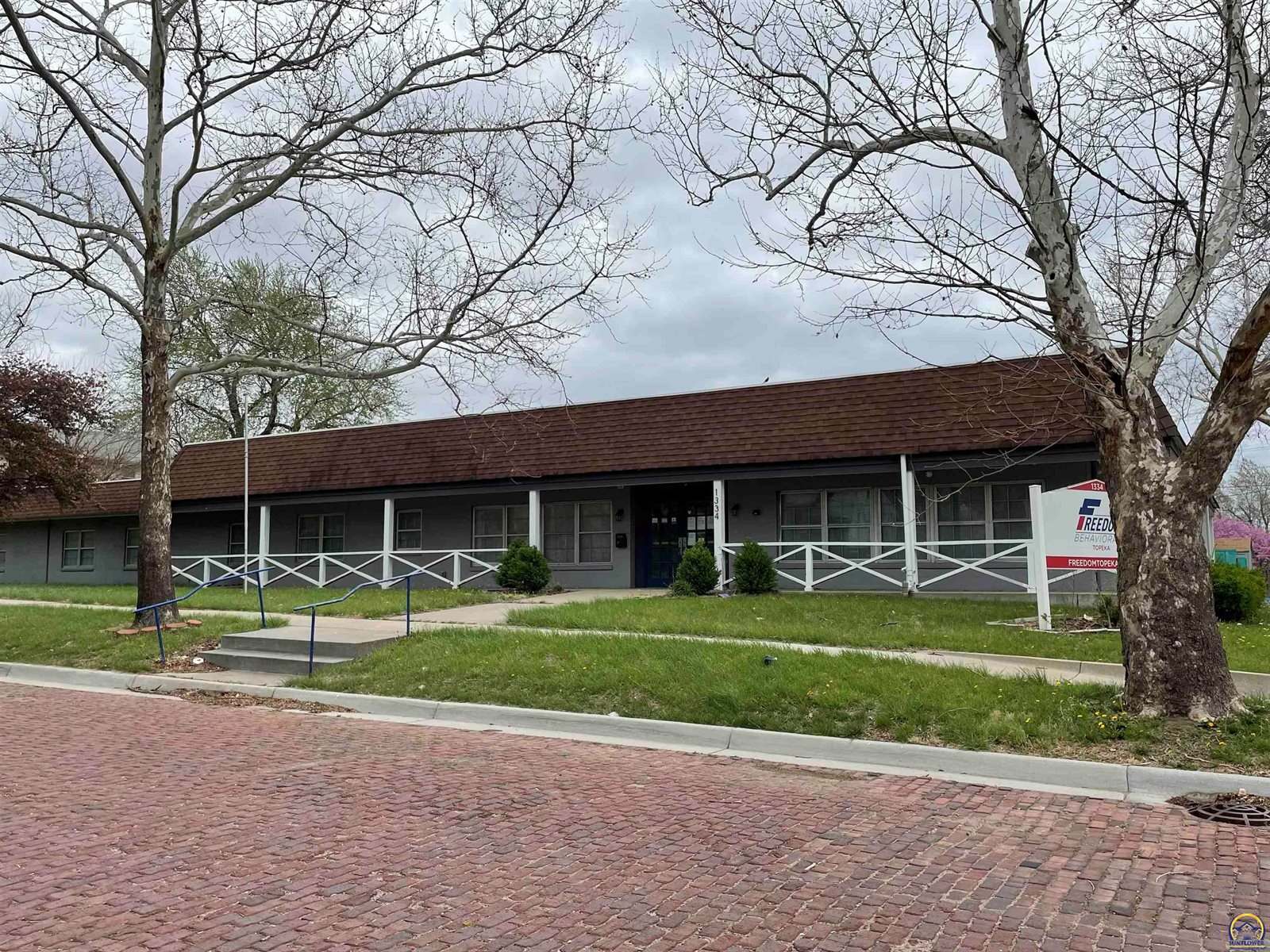 1334 SW Buchanan ST, Topeka, KS 66604